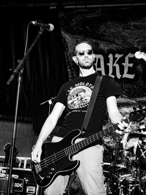 WAKE THE DEAD